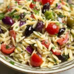 Griechischer Orzo-Nudelsalat